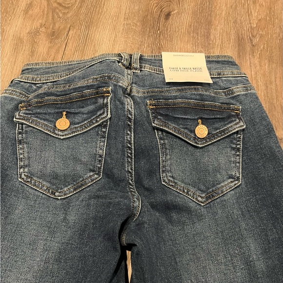 Garage Denim Low Rise Flare Blue Denim Jeans- Size 7/28W- NWT - Picture 4 of 5